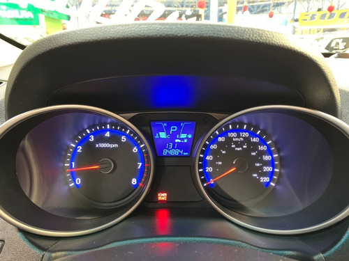 Imagem 7 de 12 de Ix35 2.0 Gls Gasolina 4p Automático 2011/2012