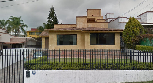 Casa A La Venta Ubicada En Villas Del Mesón, Juriquilla A Un Gran Remate Bancario 