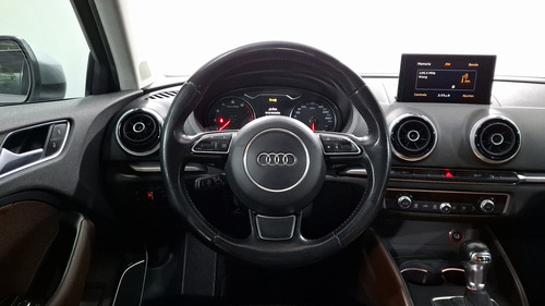 Audi A3 1.8 TFSI ATTRACTION PLUS S TRONIC