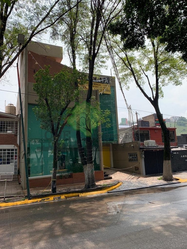 Oficina En Renta En Arboledas, Sobre Calz. De Los Jinetes
