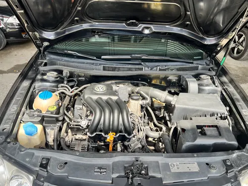 Volkswagen Jetta Tred. Line Mecanico 2013