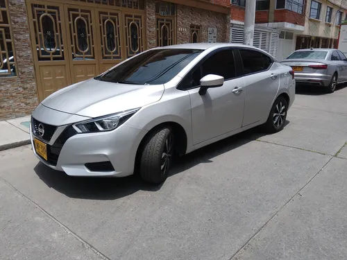 Nissan Versa 1.6 Sense