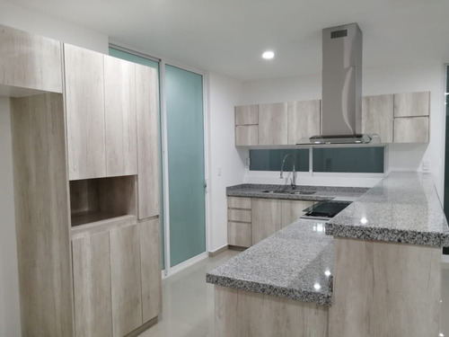 Casa Nueva En Fraccionamiento Alberia
