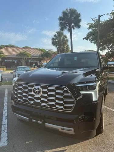 Toyota Sequoia 3.5 V6 Capstone