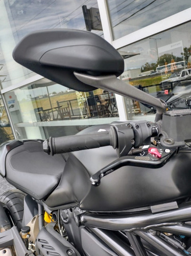 Imagen 22 de 25 de Ducati Monster 821 - No Yamaha Mt09, No Kawasaki Z900!