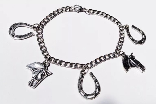 Pulsera Dijes Criollos Caballos Herradura Acero De Fundici 