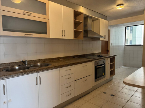 Apartamento En Venta El Cigarral De Oportunidad