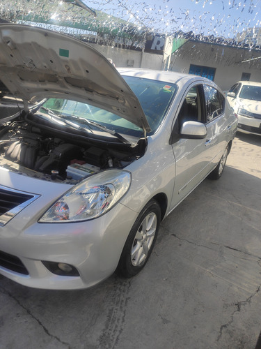 Nissan Versa 1.6 16v Sl Flex 4p
