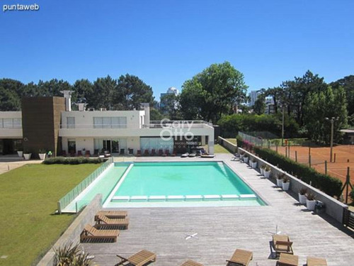 Imagen 12 de 13 de Venta De Apartamento De 2 Dormitorios En Ocean Drive Punta Del Este