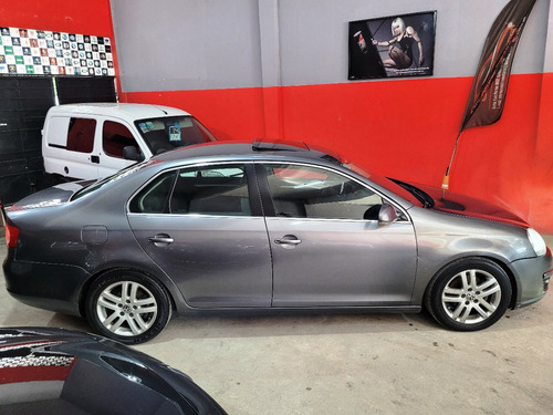 Imagen 4 de 18 de Volkswagen Vento 2.5 Advance Full Full Excelente Unidad!!!