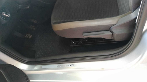 Imagem 14 de 15 de Volkswagen Up! Up Tsi Cross