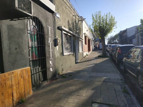 Se Alquila Local Comercial En El Centro De Pando