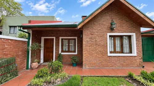 ** Apto Crédito ** Hermosa Casa De 4 Ambientes En Monte Grande