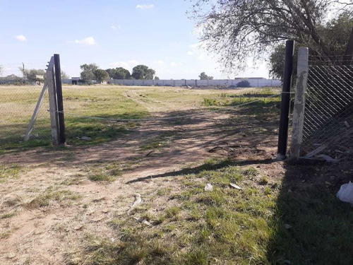 Imagen 2 de 2 de Autopista Córdoba Pilar / Rosario, Una Hectárea