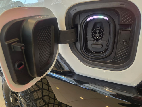 GMC Hummer EV PICKUP DEMO