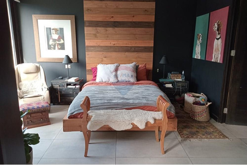 Venta De Moderno Departamento En Las Condes 2 D.