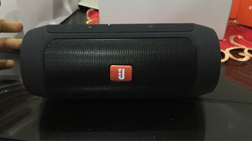 Bafle Jbl Con Muy Buen Sonido