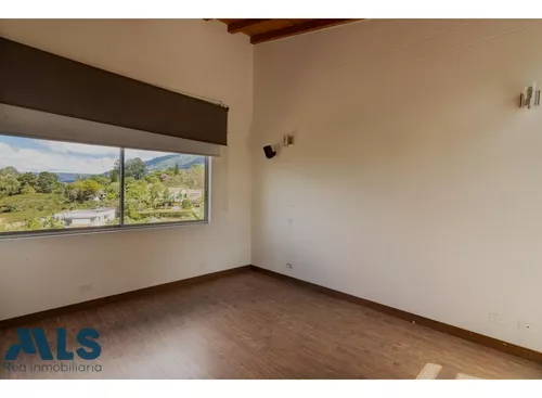 Espectacular Casa Campestre Con Amplios Espacios(mls#251727)