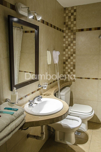 Turístico Hotel En Venta Ubicado En Luján, G.b.a. Zona Oeste, Argentina