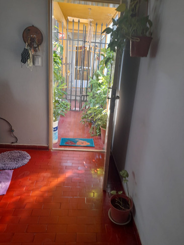 Departamento En Monoblock, B° 827