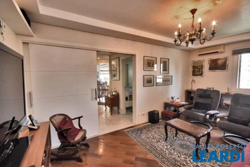 Imagem 3 de 15 de Apartamento - Campo Belo - Sp - 574985