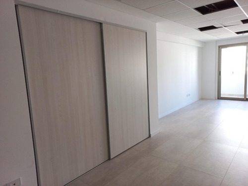 Imagen 8 de 18 de Oficinas Premium Microcentro