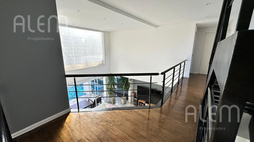 Casa En Venta En Malibu Canning