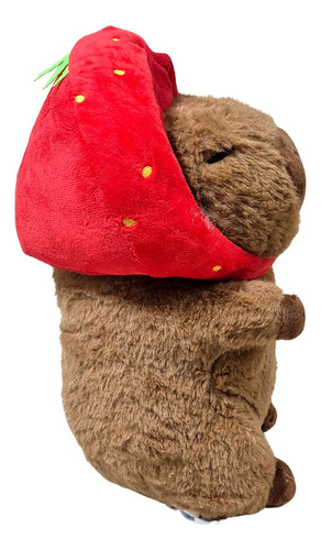 Peluche Capibara Carpincho 25 Cm - Con Variantes Marron Con Gorro Frutilla
