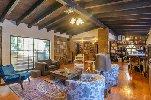 Casa Con Jardin Y Alberca A Pocos Minutos De Santa Fe