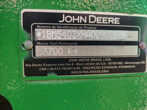 Imagem 9 de 11 de Trator Agrícola John Deere 5403 - 2011