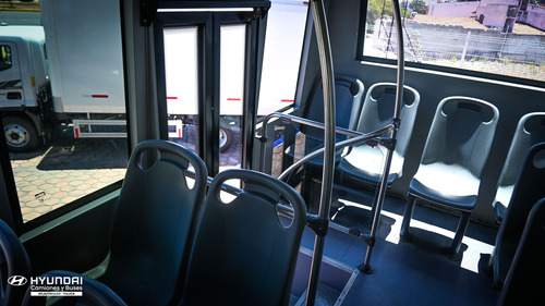 Autobus Isuzu Para 35 Pasajeros