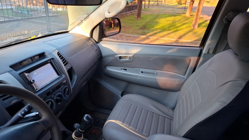 Toyota Hilux Pick-up 3.0 I Srv Cab Doble 4x4 (2009)