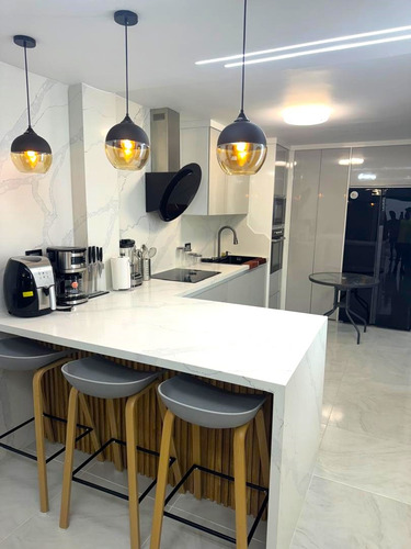 Apartamento En Tucacas Falcon Es Cartago I Mcc