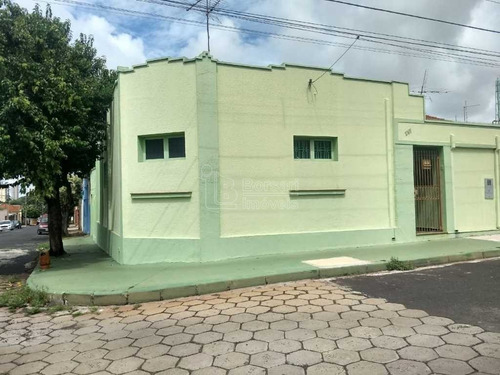Imagem 1 de 6 de Venda De Casas / Padrão Na Cidade De Araraquara 9865