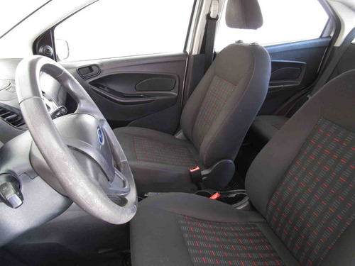 Imagen 4 de 9 de Ford Figo Energy Color Gris 2017