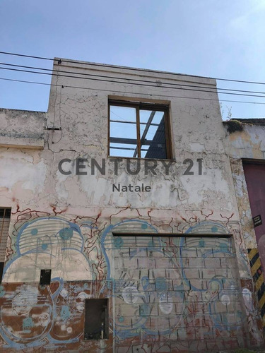 Imagen 3 de 10 de 18 E/ 67 Y 68. Terreno En Venta - Meridiano V
