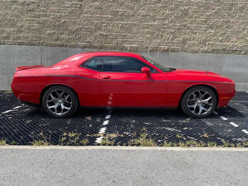 Imagen 2 de 11 de Dodge Challenger 3.6 Black Line X At 2016
