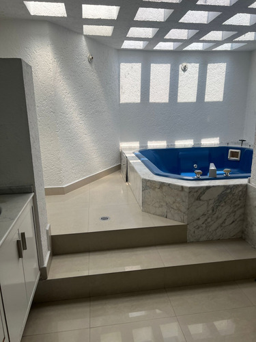 Casa Con Ubicación Privilegiada En Sierra Amatepec, Lomas De Chapultepec