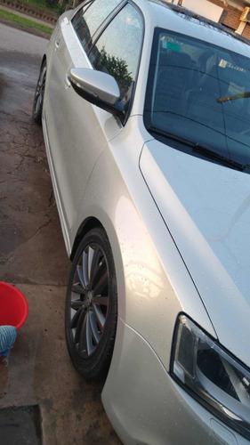 Volkswagen Vento 2.0 T Fsi Sportline Dsg 2011