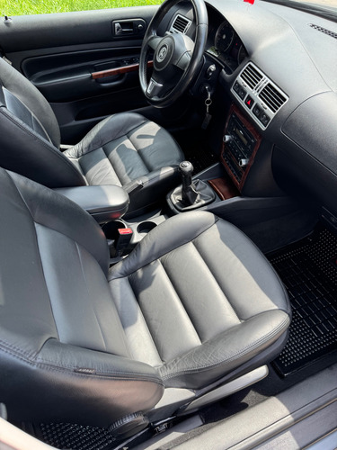 Volkswagen Bora 1.8 Highline T 180cv Cuero