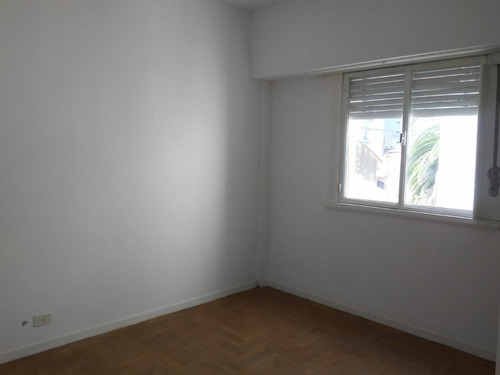 Imagen 10 de 18 de Departamento De 3 Ambientes Con Dependencia En Venta Mar Del Plata