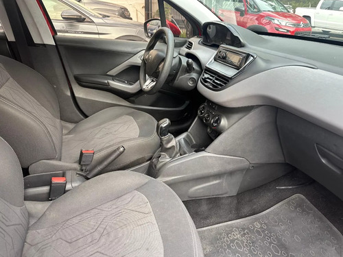 Peugeot 208 1.6 Active