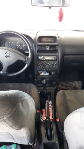 Chevrolet Astra Sedan 2001 1.8 Milenium 4p