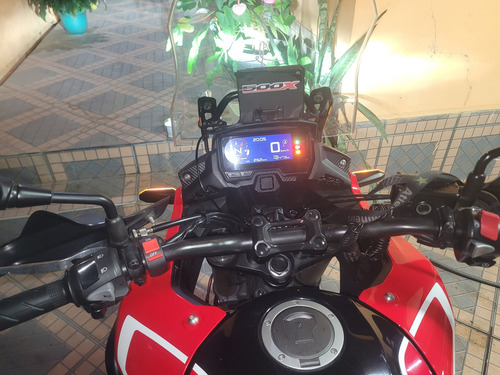 Moto Bem Conservada . Moto De Estrada Toda Revisada