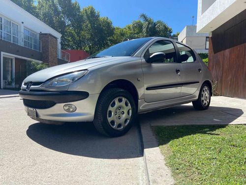 Peugeot 206 2006 1.6 Xt