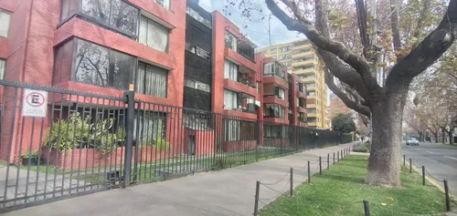 Departamento 3d/2b, Con Estacionamiento,metro Chile España.