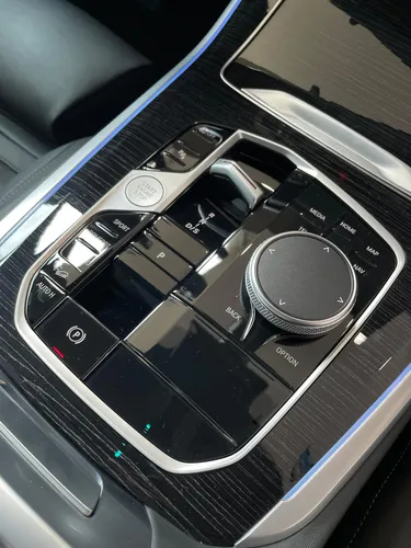 X5 M60i