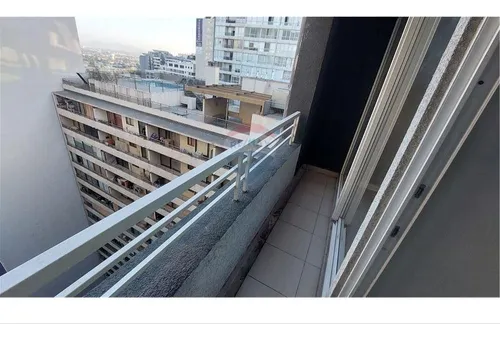 Arriendo Cómodo Dpto. 1 Dormitorio En Av. Ecuador