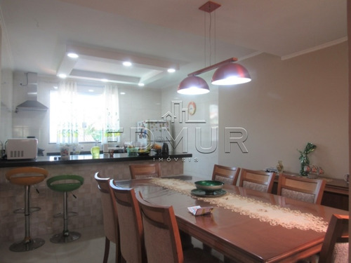 Sobrado - Vila Valparaiso - Ref: 7685 - V-7685