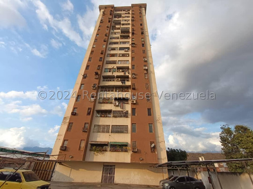Apartamento En Venta Zona Centro Maracay Ngociabl Kg24-17129